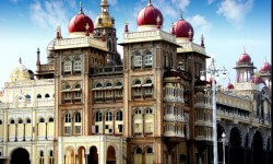 वास्तुकला फ़ीचर - मैसूर पैलेस 