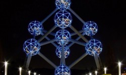 आर्किटेक्चर फ़ीचर - एटमियम, ब्रुसेल्स 