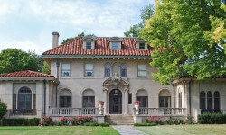 अपने लाभ को अधिकतम करने के लिए अपने घर को बेचना जबकि लागत में कटौती 