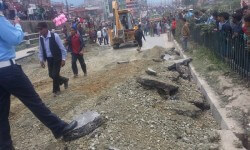 वेक्टर जो कि नेपाल को भूकंप के लिए कमजोर बना भारत को भी लागू करें 