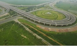 यमुना एक्सप्रेसवे पर संपत्ति: सस्ती घरों के लिए एक मेगा गंतव्य 