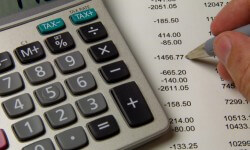 6 Tips To Cut Down On Power Bills This Summer