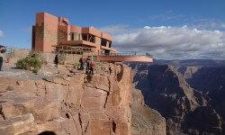 10 Skywalks In the World That Allow A Stroll In The Clouds