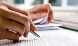 अपने घर को बेचने के लिए शुरुआती कदम 