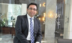 एम्मार एमजीएफ वीपी-सेल्स का कहना है कि घर खरीदने के लिए आगे दर कटौती के लिए रुको मत 