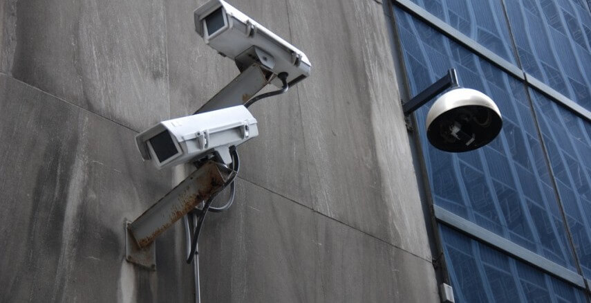 Top 5 Surveillance Cameras That Will Ensure Round-The-Clock Safety Of Your Home