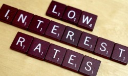 एचडीएफसी 25 बेसिस पॉइंट्स से 9.65% के लिए ऋण दरों को घटाता है 