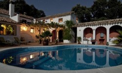 एक लक्जरी घर में चल रहा है? ये 6 विशेषताएं हैं जिन्हें आप देखना चाहिए 