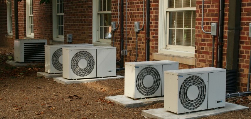 How Floor Air Conditioning Helps Your Home Get That Clutter-Free Look