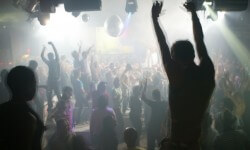 नए साल में रिंग में सबसे अच्छे पार्टी के स्थान 