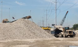 प्रदूषण कर एवं परंपरागत परमिटों के साथ, रियल एस्टेट डेवलपर्स मई प्रदूषण कम 