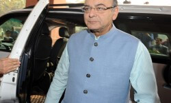 # यूनियनबीक्षित2016: टैक्स स्लैब में कोई बदलाव नहीं; सिगरेट, लक्जरी कारों की भर्ती बनने के लिए 