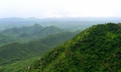 # रीयल्टी न्यूजराउंडअप: हरियाणा ने पानी बचाने के लिए अरविल्या में रियल्टी परियोजनाओं को रोकने के लिए कहा 