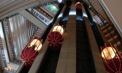 लिफ्ट एक मास ट्रांजिट सिस्टम हैं 