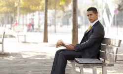 क्यों विदेशी निवेशकों को स्थायी आवास का दर्जा देना एक महान विचार है 