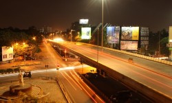 20 साल बाद, रानी झांसी फ्लायओवर अभी भी मेकिंग में हैं 