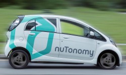 जितना हमने सोचा था: सिंगापुर में स्व-ड्राइविंग टैक्सी परीक्षण शुरू होता है 