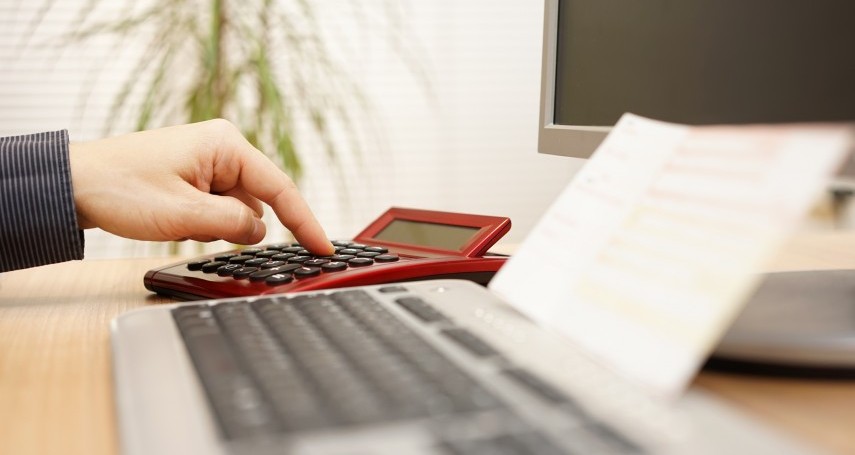 Not Able To Pay EMIs? Here Are Your Options