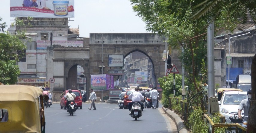 Value For Money Options Abound in Ahmedabad's New CG Road