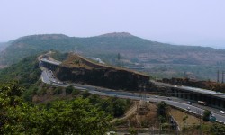 क्या मुंबई-पुणे बीआरटी कनेक्ट प्रभाव रियल एस्टेट होगा? 