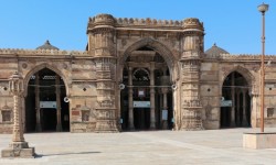 Monthly Watch: Home Sales Up 15% in Ahmedabad