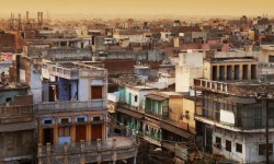 दिल्ली में बड़े पैमाने पर अवैध निर्माण को रोकने के लिए कदम उठता है 