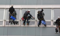 Can One-Time Maintenance Reduce Builder-Buyer Conflict?