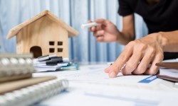 दूसरी शादी करने वाली महिला का मृत पति की संपत्ति पर क्या अधिकार होगा, जानिए