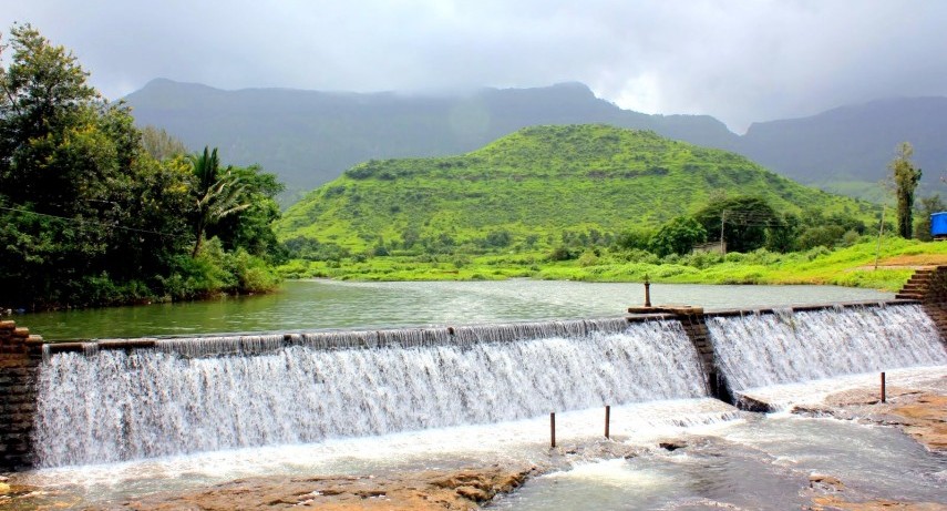 You Could Afford To Live Big At Neral