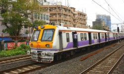 मुंबई की पहली एयर कंडीशैड लोकल ट्रेन के बारे में आपको जानने की जरूरत है 